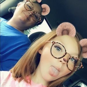 Meet your Posher, Hailey